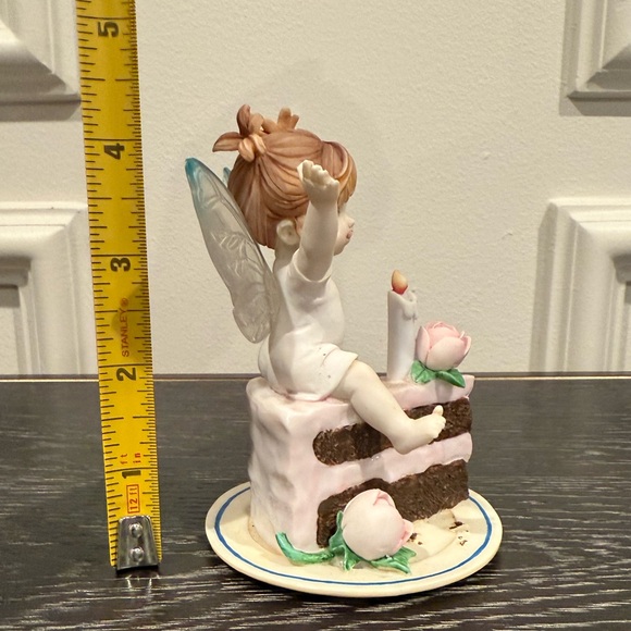 My Little Kitchen Fairies 2002 “ Happy Birthday Fairie” 106959 - Picture 5 of 5